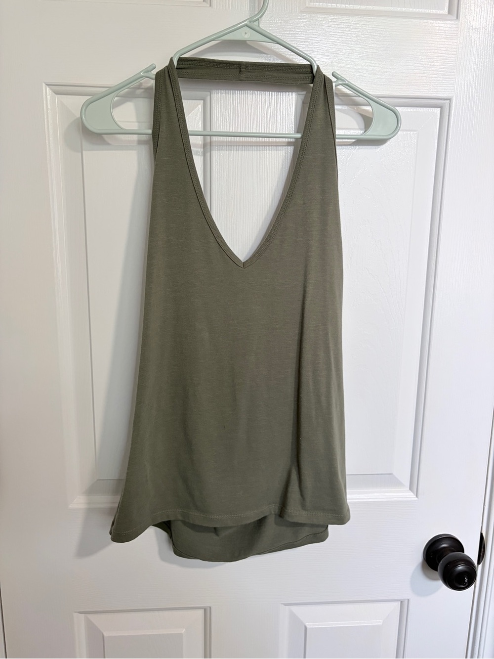 Universal Thread Olive Halter Tank